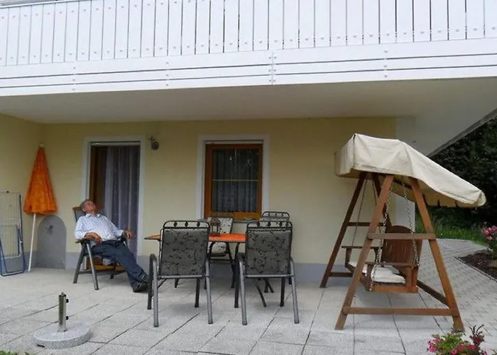 Holiday Flat With Swimming Pool In Prackenbach