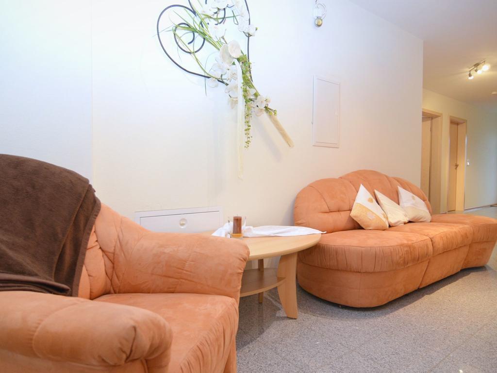 Flat With Swimming Pool In Prackenbach Apartment