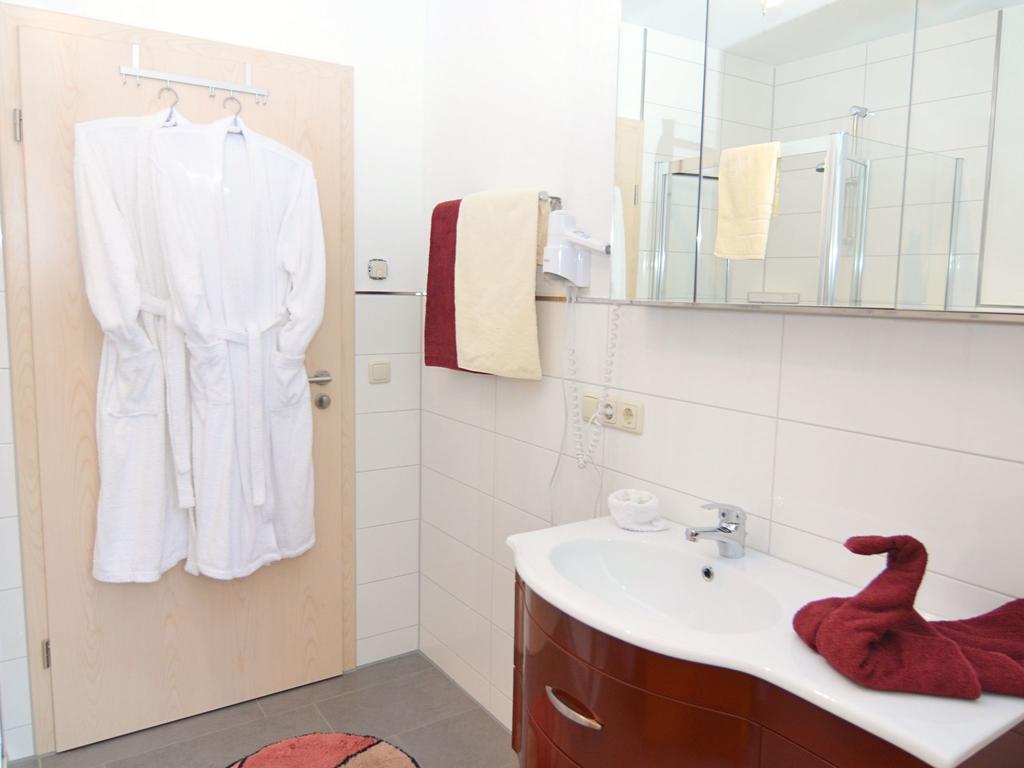 Flat With Swimming Pool In Prackenbach Apartment
