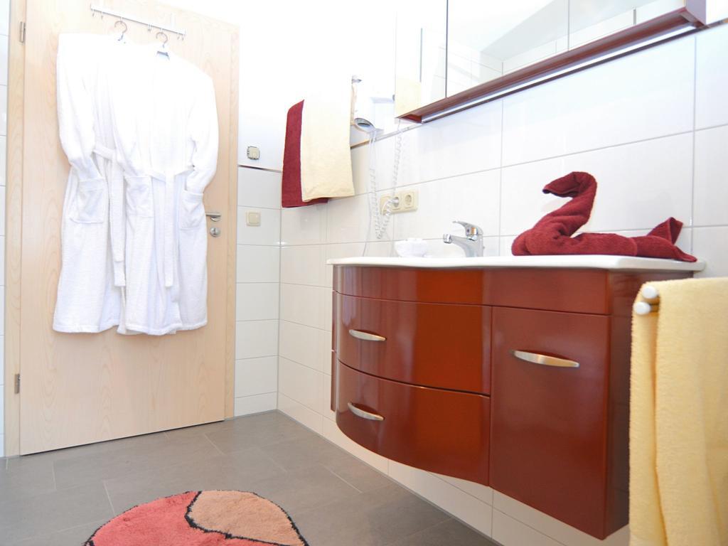 Apartment Flat With Swimming Pool In Prackenbach *