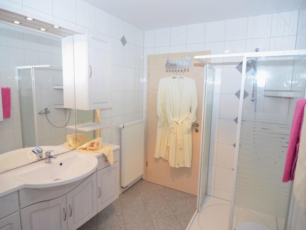 Flat With Swimming Pool In Prackenbach *